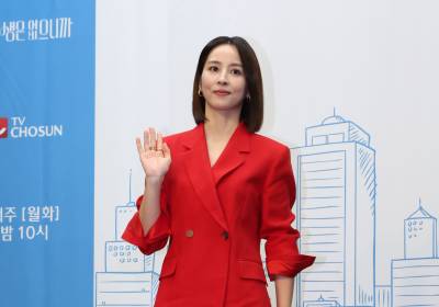 [포토] 한혜진, 화려한 올레드 슈트