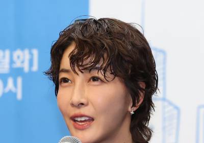 [포토] 인사말 하는 진서연