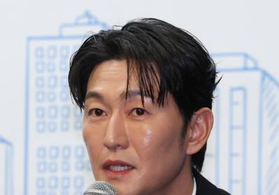 [포토] 인사말 하는 허준석