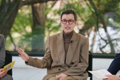 ‘유방암 투병’ 박미선, 10개월 만 복귀 알렸다