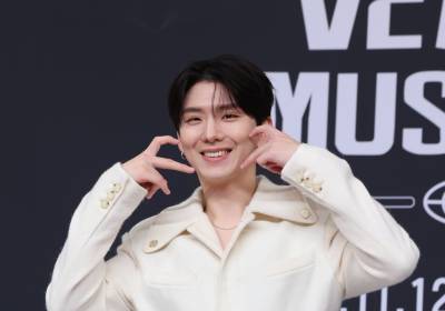 [포토] 몬스타엑스 기현, 귀여운 볼하트