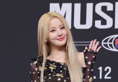 [포토] 키스오브라이프 벨, 상큼 손인사