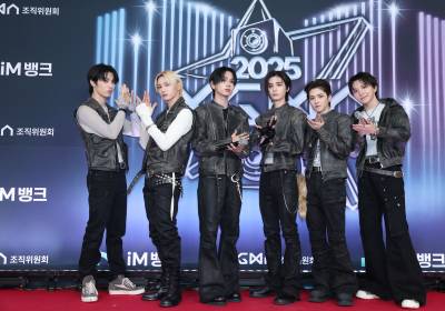 [포토]포즈 취하는 보이넥스트도어