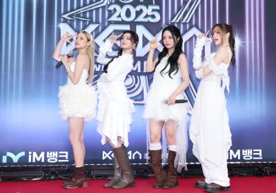 [포토]포즈 취하는 피프티피프티