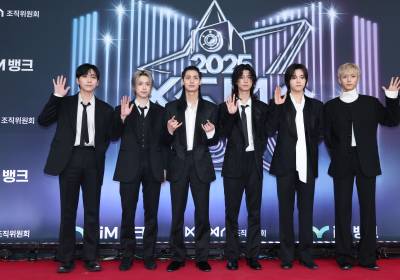 [포토]포즈 취하는 올데이 프로젝트