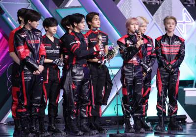 [포토] 크래비티, 수상 정말 영광이에요