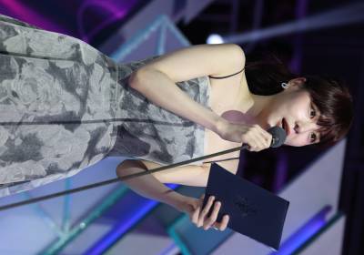 [포토]시상자로 등장한 이열음