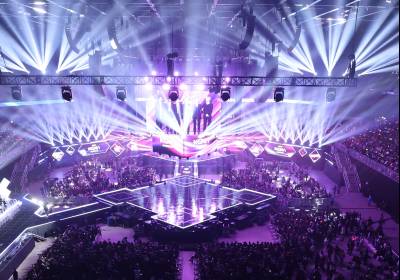 [포토]K팝 무대 관람하는 관객들