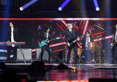 [포토] 엑스디너리 히어로즈, 록스피릿 무대