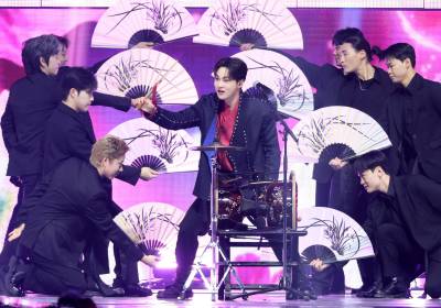 [포토] 박서진, 내가 장구의 신