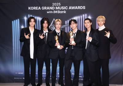 [포토]엑스디너리 히어로즈,'블랙으로 멋내고'