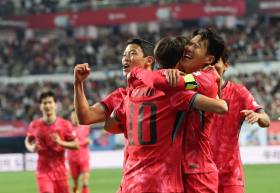 ‘손흥민 환상 FK 골·조규성 감격의 복귀골’ 홍명보호, 76위 볼리비아 2-0 격파 [IS 대전]