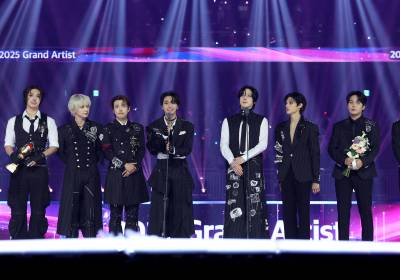 [포토]에이티즈, 2025 KGMA 아티스트상 수상 소감