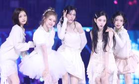  키키, 소녀들의 속삭임