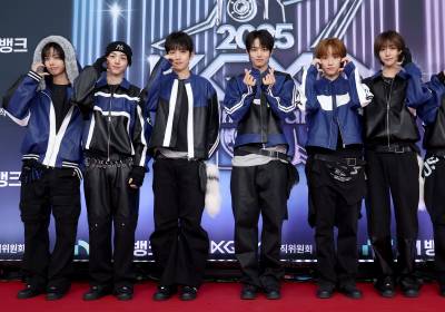 [포토]아이딧, 귀여운 미소년 하트