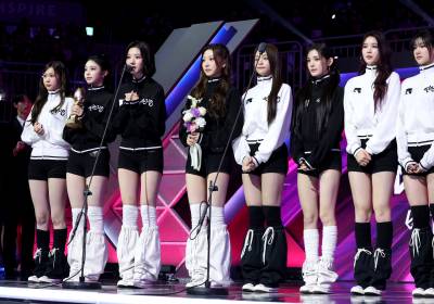 [포토]하츠투하트, K팝해외아티스트상 수상