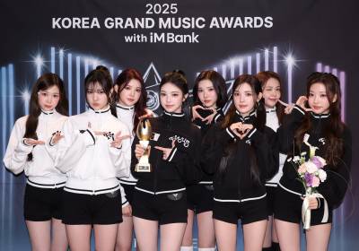 [포토]하츠투하츠,'IS 라이징 스타 수상'