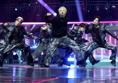 [포토]클로즈 유어 아이즈, 파워풀한 무대