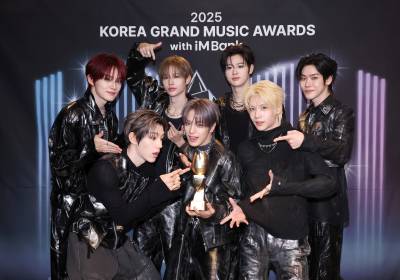 [포토]클로즈유어아이즈,'우리 트로피! 예요'