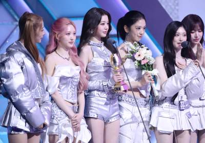 [포토] 아이브, 'ENA K팝 아티스트'상 수상