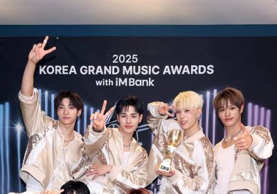 [포토]넥스지,'기분좋은 2관왕'