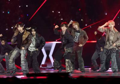 [포토]아홉, 스페셜무대에서 '뱅뱅뱅' 커버