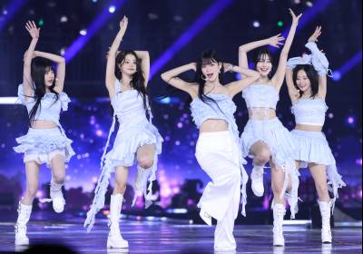 [포토] 프로미스나인, 여신들의 퍼포먼스