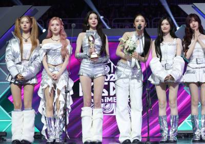 [포토]아이브, ENA K팝 아티스트상 수상