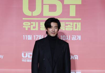 [포토] 윤계상, 멋진 올블랙 패션