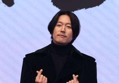 [포토] 이현욱, 손가락 하트 받으세요