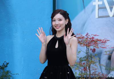 [포토] 트와이스 나연, 귀여운 토끼의 손인사