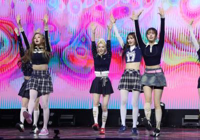 [포토] 트리플에서 미소녀즈 제니스, 미소가 절로