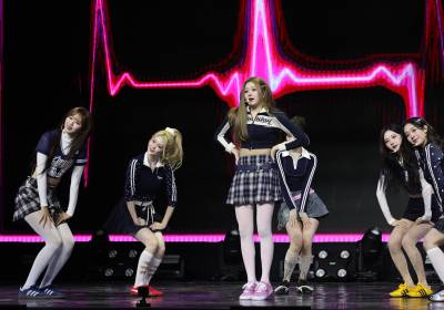 [포토] 트리플에서 미소녀즈 제니스, 두근두근