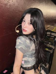 최리, 심쿵하게 만드느 몽환적 눈빛