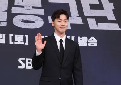 [포토] 박찬웅, 멋진 손인사