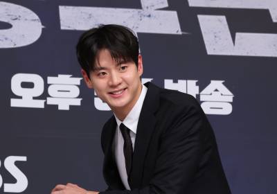 [포토] 문수인, 기 모으기