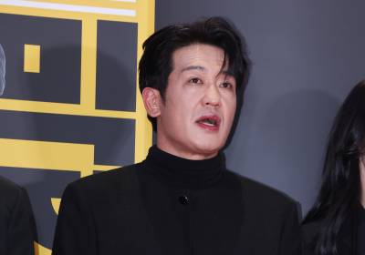 [포토] 허성태, 많은 인파에 놀라