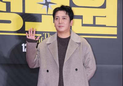 [포토] 박명훈, 멋진 손인사