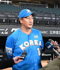 한일전 앞둔 이대호 "작년 패배 설욕, 지는 버릇 들어선 안돼" 각오, 절친 김태균도 "대호 왔으니 잘할 것" 