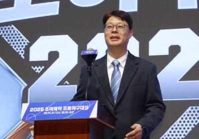 [포토]축사하는 조성래 조아제약대표이사