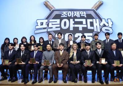 [포토]2025조아제약 프로야구 대상, 영광의 주인공들