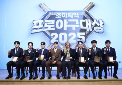 [포토]2025조아제약 프로야구 대상, 영광의 주인공들 기념촬영