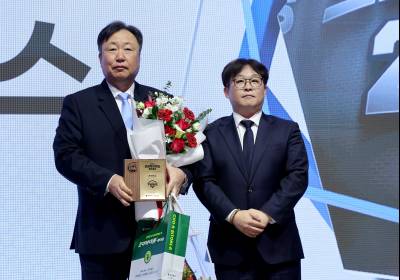 [포토]LG 차명석 단장, 프런트상 수상