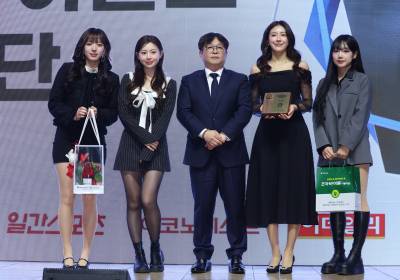 [포토]한화 응원단, 치어리더상 수상