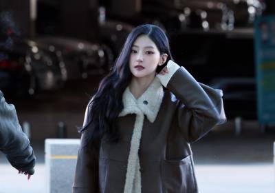 [포토] 키스오브라이프 하늘, 따뜻하게 무스탕 입고