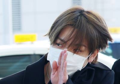 [포토] 에이티즈 홍중, 팬들을 향한 애정 가득 손인사