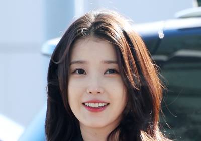 [포토] 아이유, 하트는 즐거워