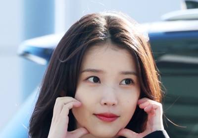[포토] 아이유, 오늘도 미모에서 빛이 나