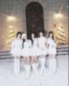 프로미스나인 '명곡 소환' 비하인드…'하얀 그리움' 정주행, 비결은