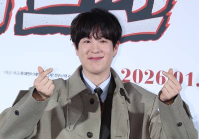 [포토] 표지훈, 하트 받으세요